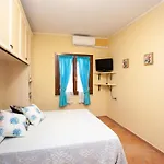 Lu Maestrali 1 * سان تيودورو
